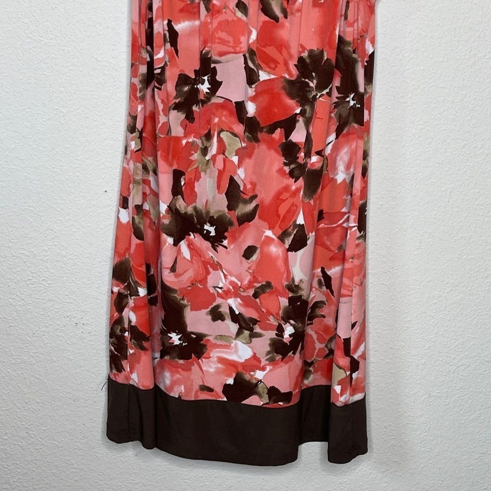 Wrapper‎ Dress - Picture 3 of 8